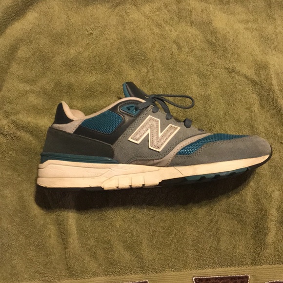 Used New balance. 9.5 - Picture 10 of 10